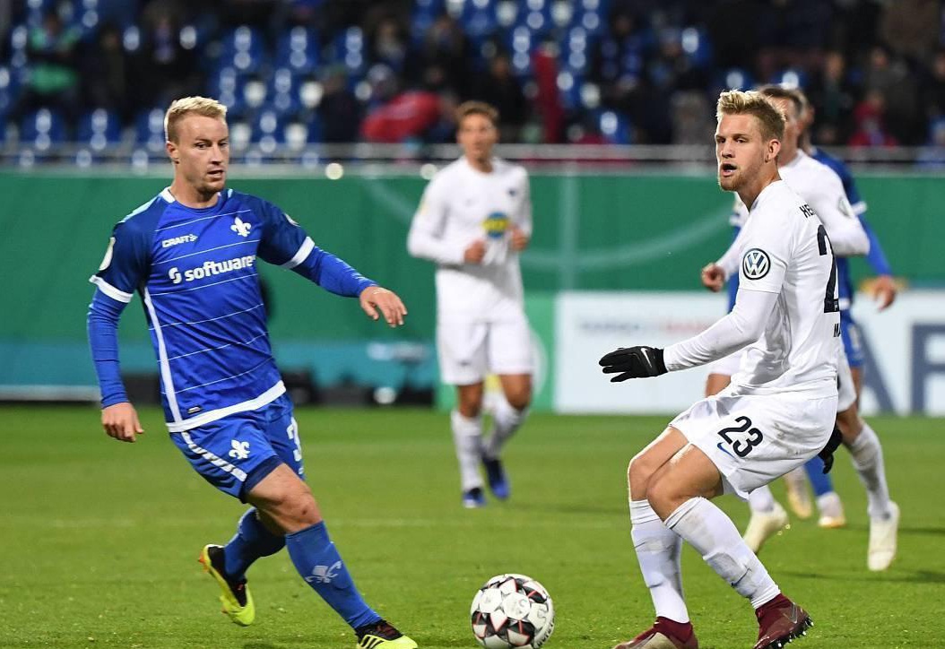 和广大球迷 和广大球迷