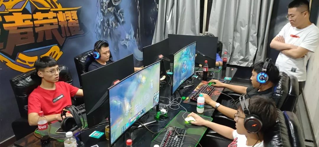 中有更多精 中有更多精