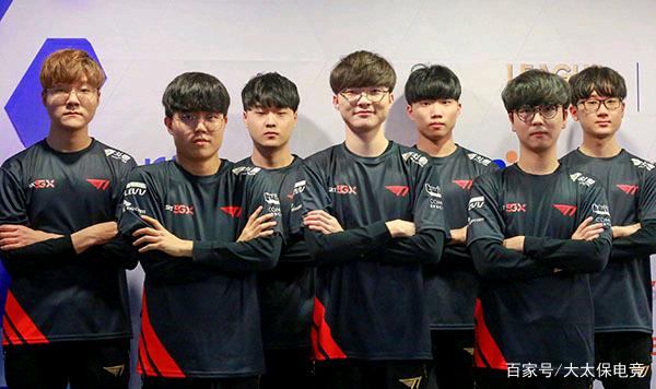 更展现了双 更展现了双