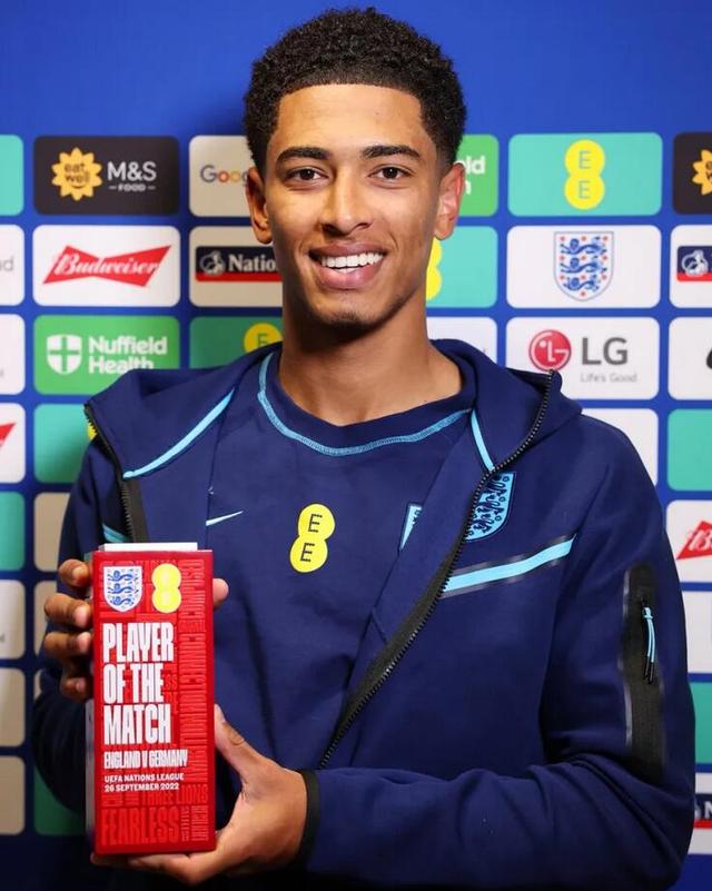 迫使骑士在 迫使骑士在