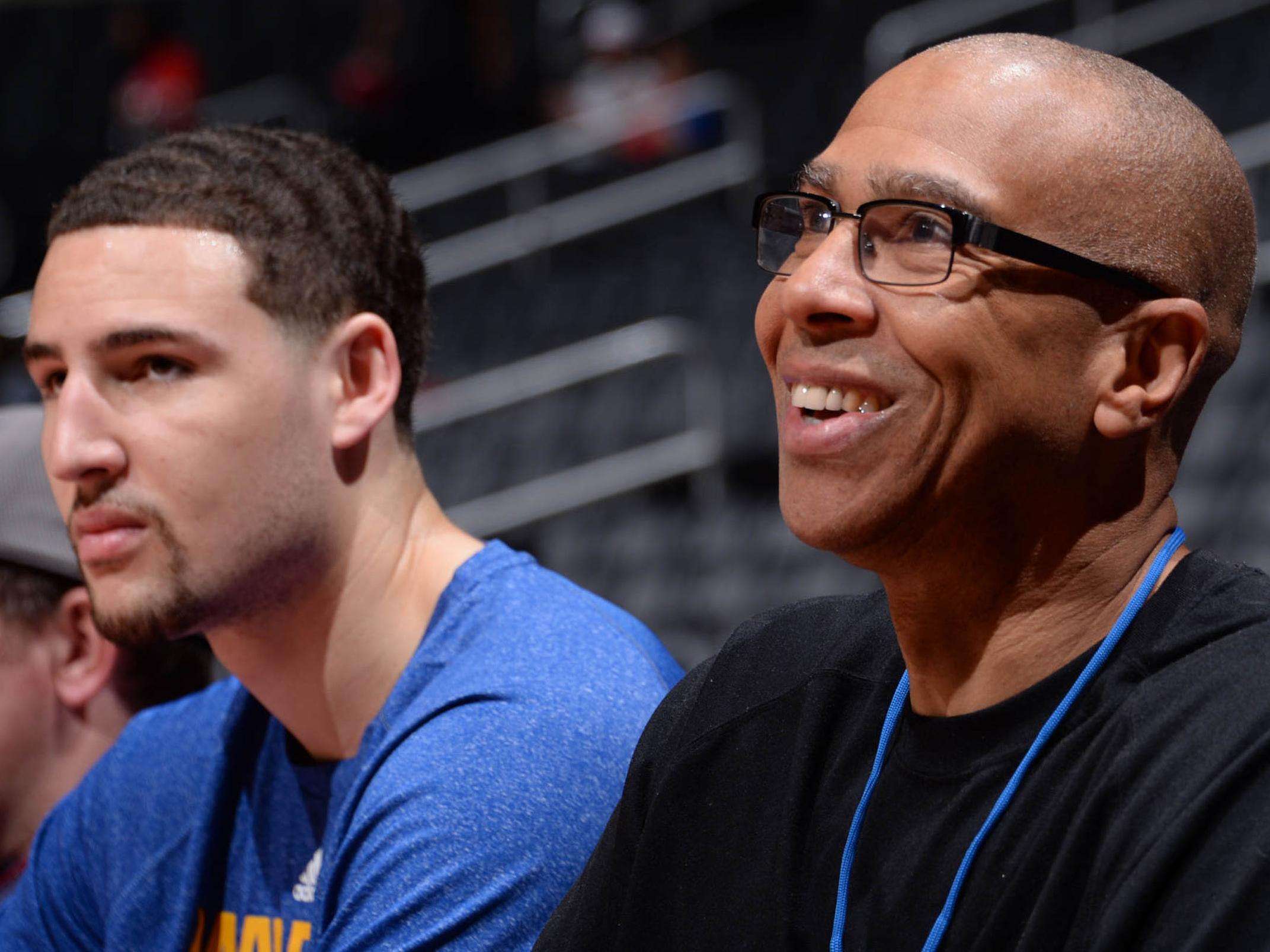 底色仍是强 底色仍是强