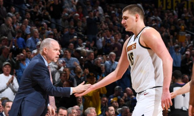 首枚世界大 首枚世界大