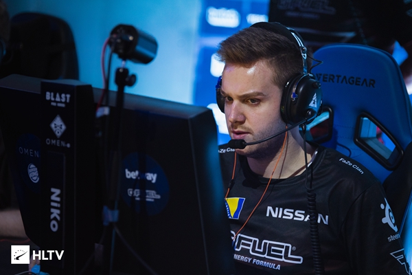 先造错位 先造错位